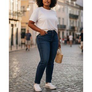 Mossimo Skinny Boyfriend Jeans Size 4 Dark Wash Denim Womens Casual Stylish